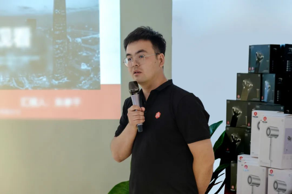 心相融·创未来丨热博rb88物流2022年中总结会议